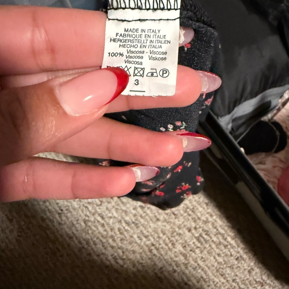 Brandy Melville Floral Black Red Clare Mini Skirt - Picture 7 of 7